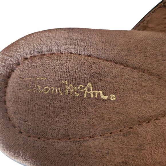 Thom McAn Wendi Comfortable Black Slip-on Sandals Leather Upper Size 7M - Picture 5 of 8